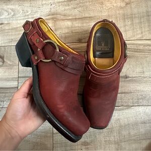 FRYE ¥ Belted Harness Mule